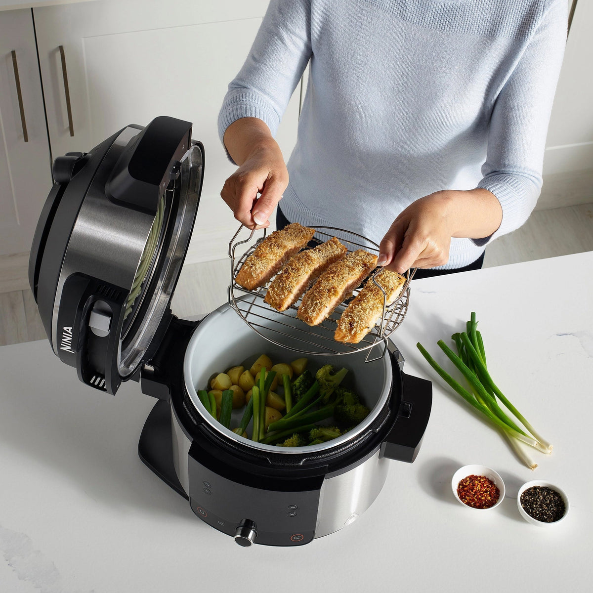 Ninja OL550UK 6L 11-in-1 One Lid Multi Cooker – Black