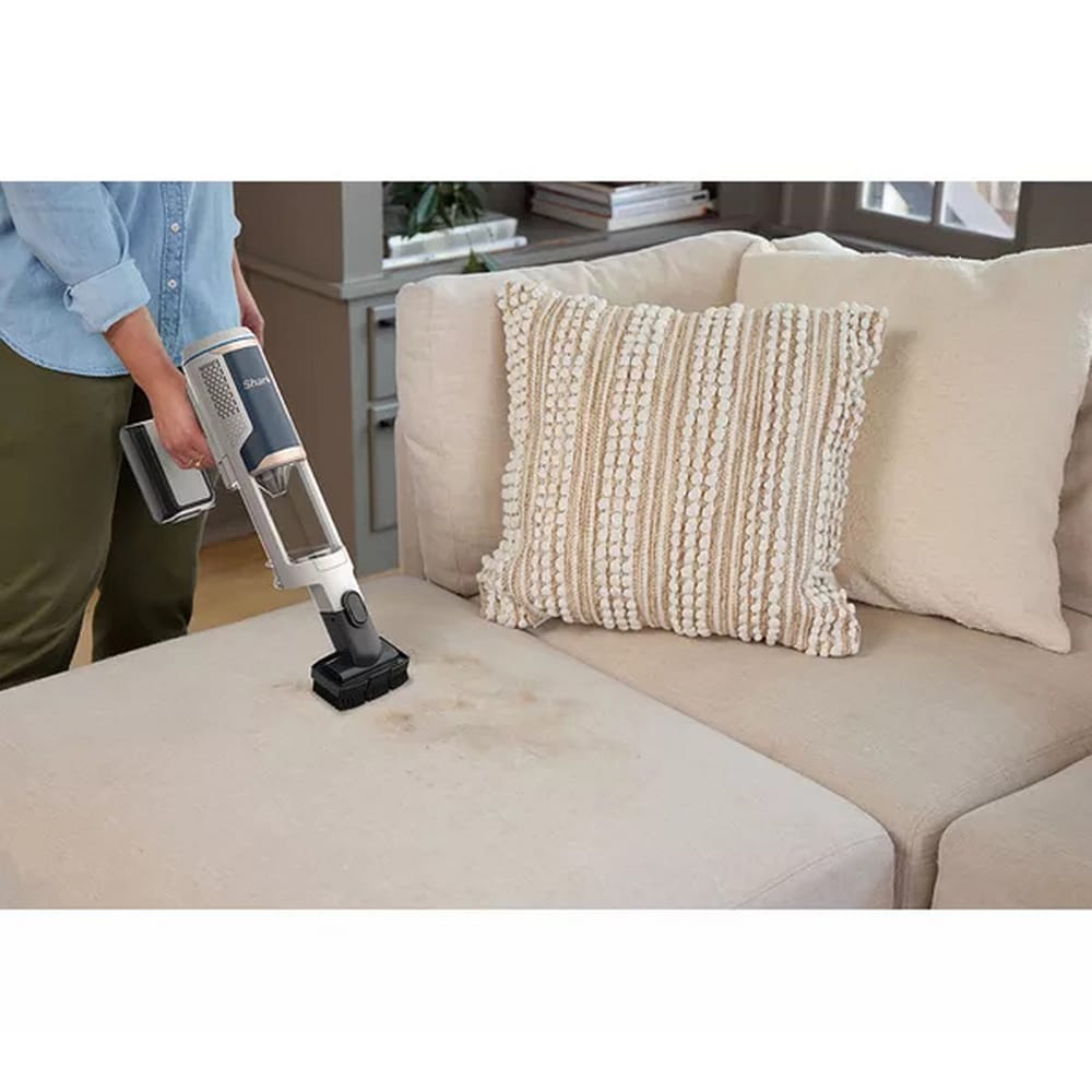 Shark Cordless Stick Vacuum with Auto Empty System BU3521UK