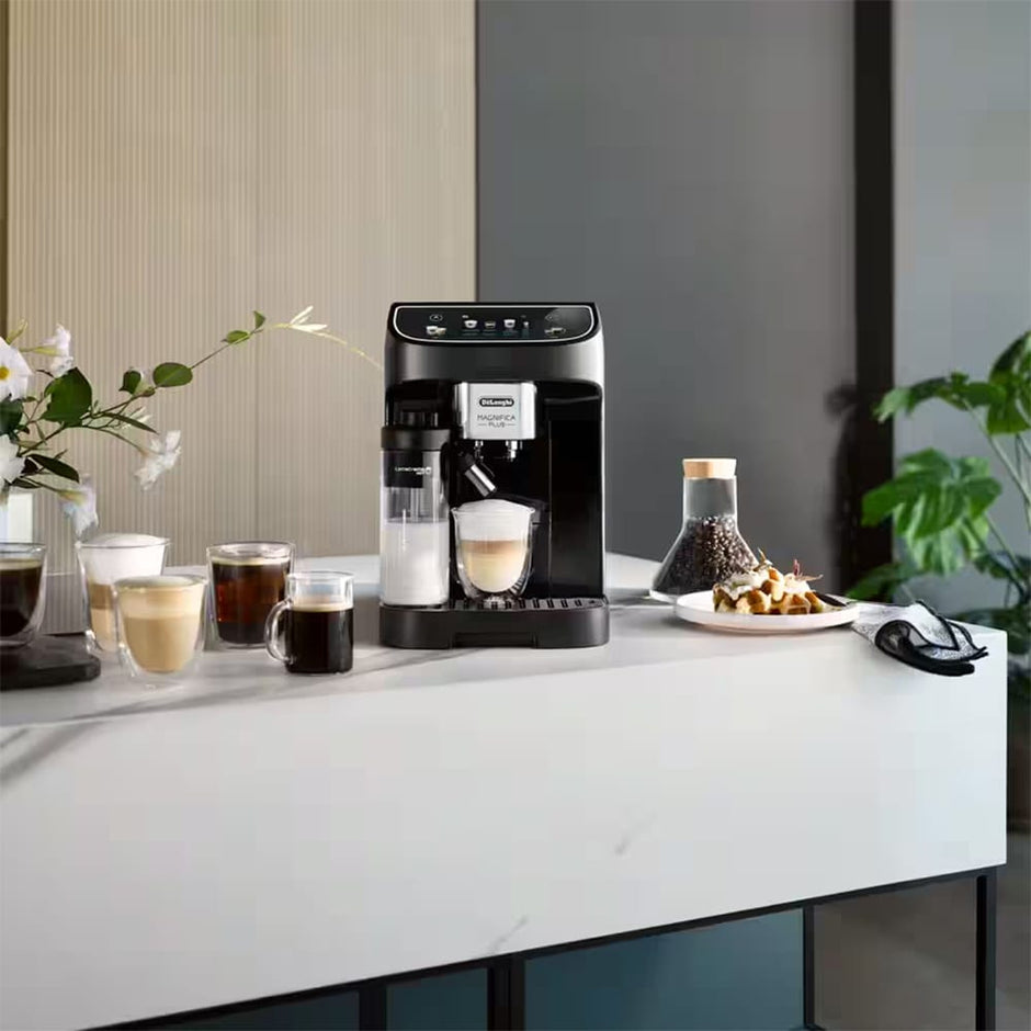 Delonghi Magnifica Plus Bean to Cup Coffee Machine in Black - ECAM32060B